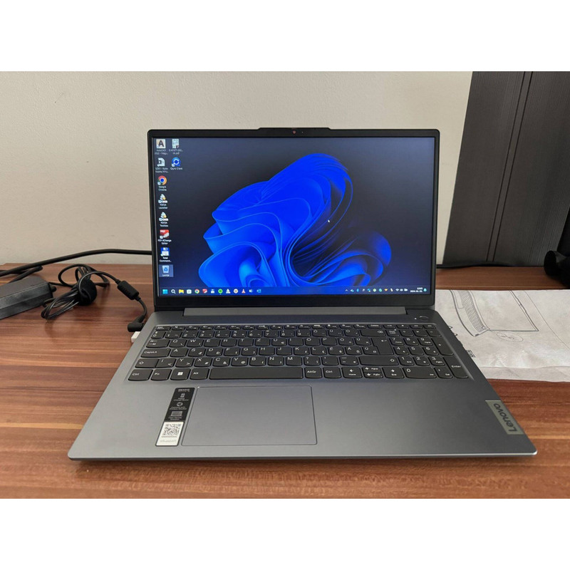 لپتاپ لنوو مدل IdeaPad Slim 3 15ABR8 با پردازنده Ryzen 7-7730U، رم DDR4 8GB با فرکانس 3200MHz، حافظه SSD با ظرفیت 512GB، نمایشگر 15.6 اینچ IPS با وضوح Full HD